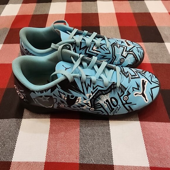 PUMA x Christian Pulisic CP10 Ultra Play Turf Soccer Cleats – Big Kid 3.5 (EU 35 - Picture 3 of 8